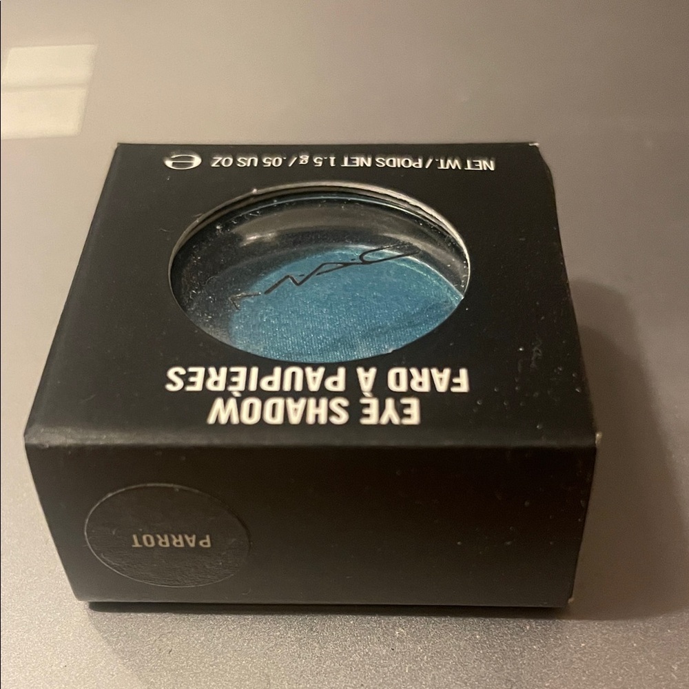 NIB MAC Eyeshadow Parrot